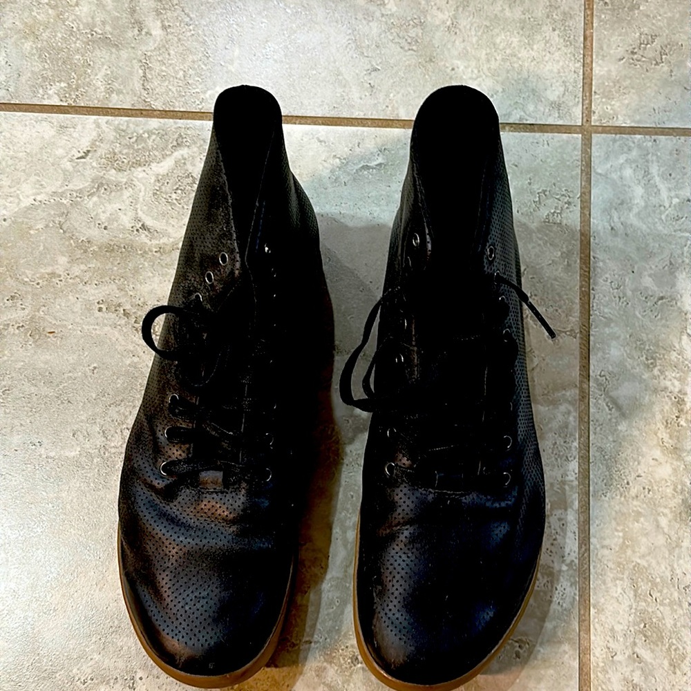 Men’s 15 No Bull Leather Trainers. Never been worn